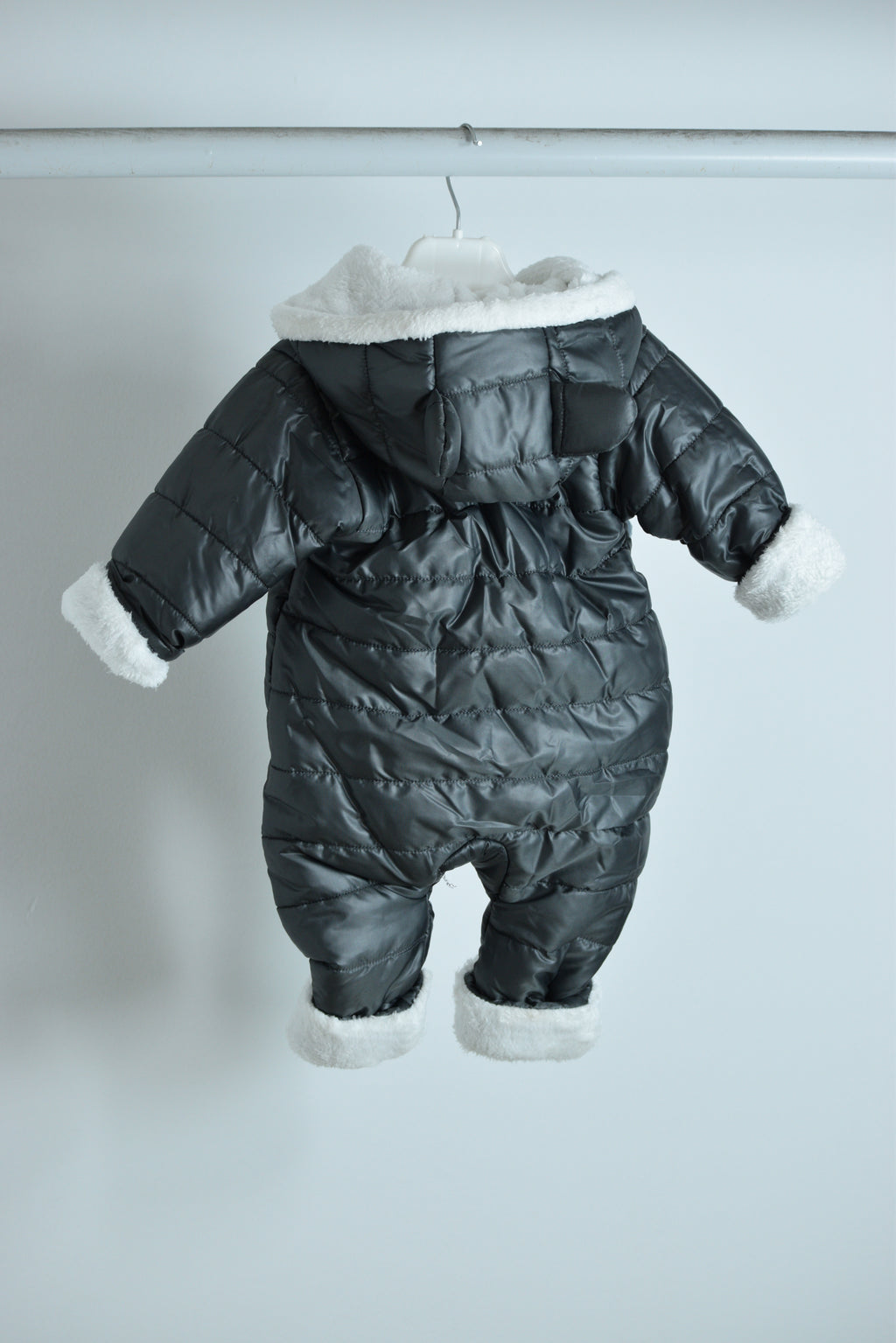 سالوبيت بامب ضد مياة