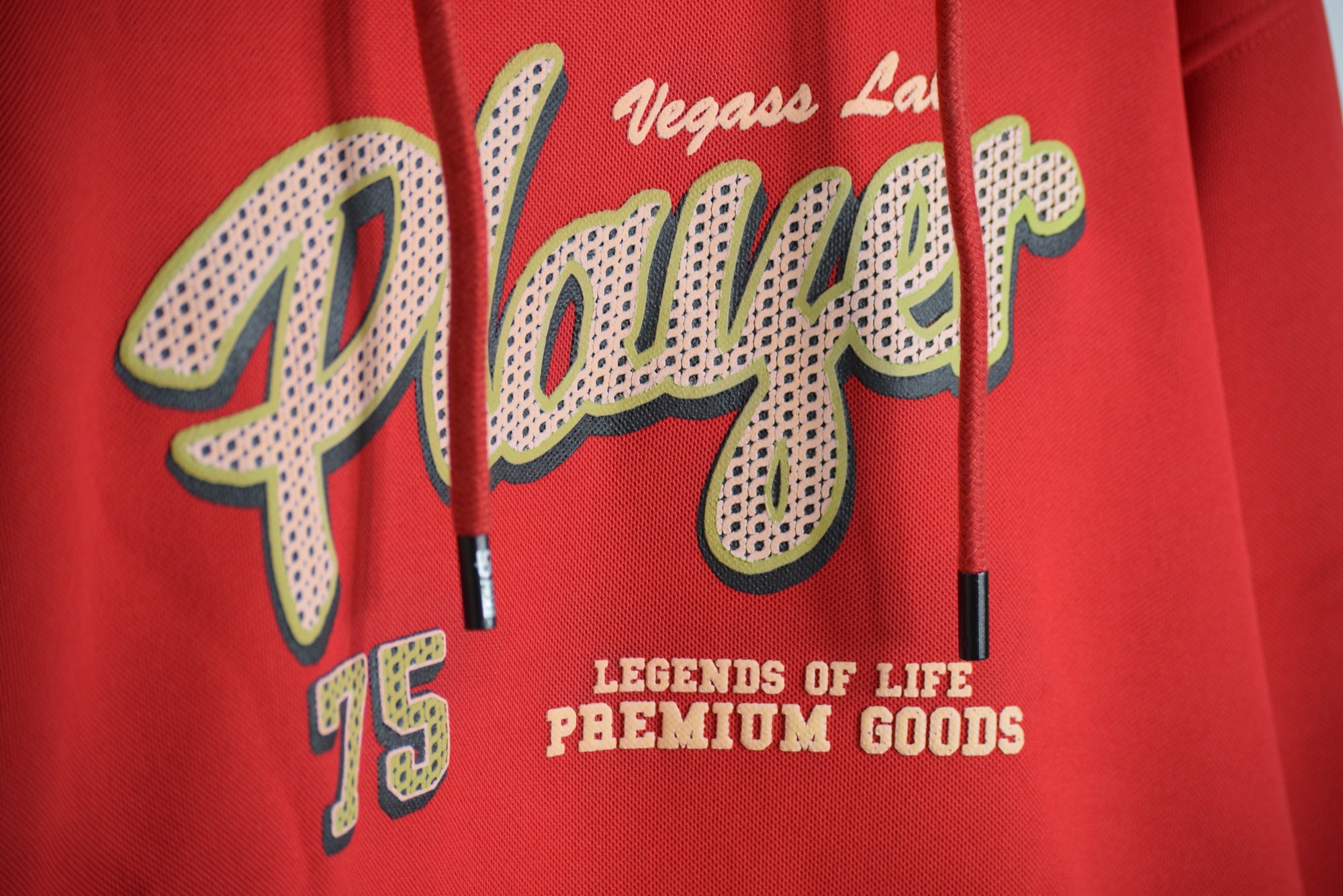 سويتشرت بيكا هايدى