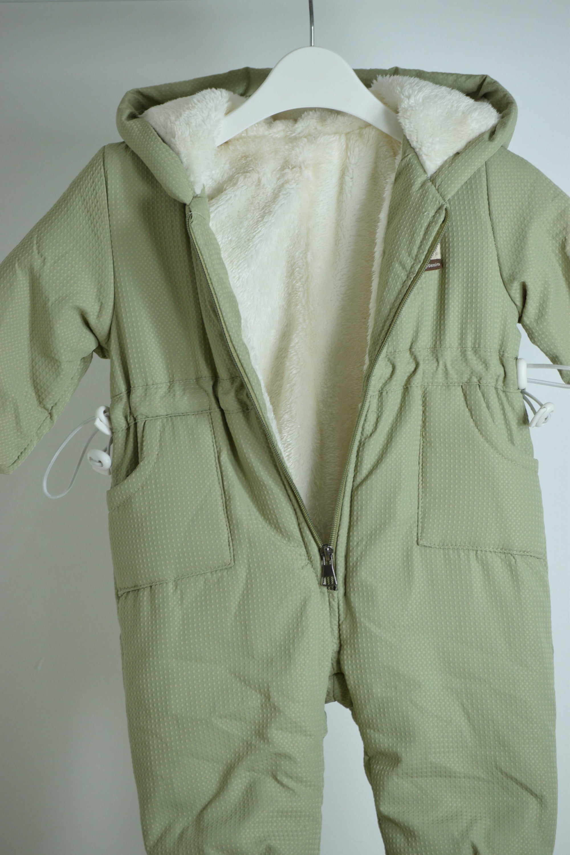 سالوبت المتجدد فرو 2542