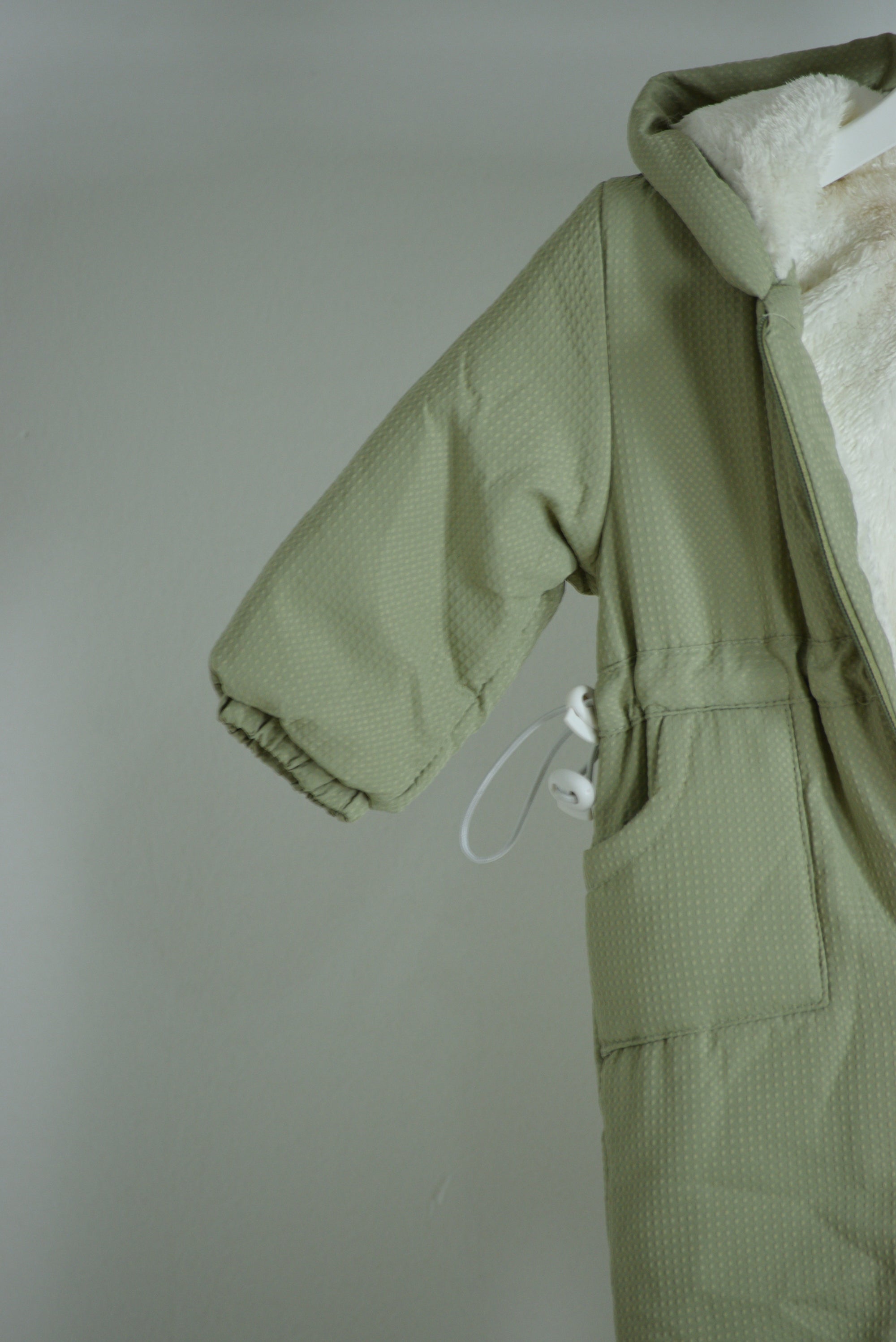 سالوبت المتجدد فرو 2542